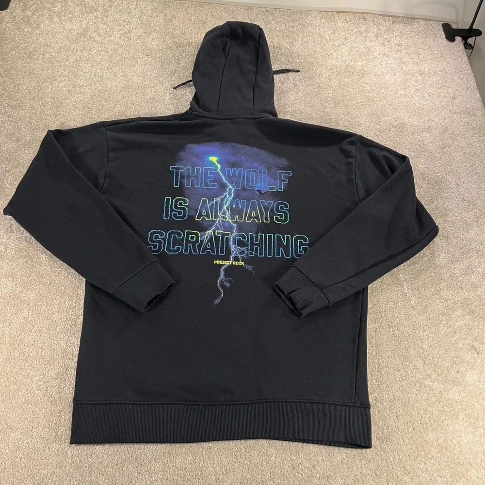 Under Armour Project Rock Hoodie Mens Medium Black Wolf Graphic Condition